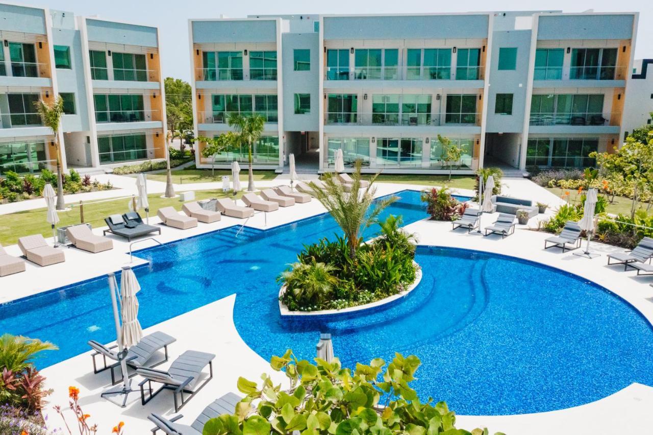 One Canal Point George Town Exterior foto