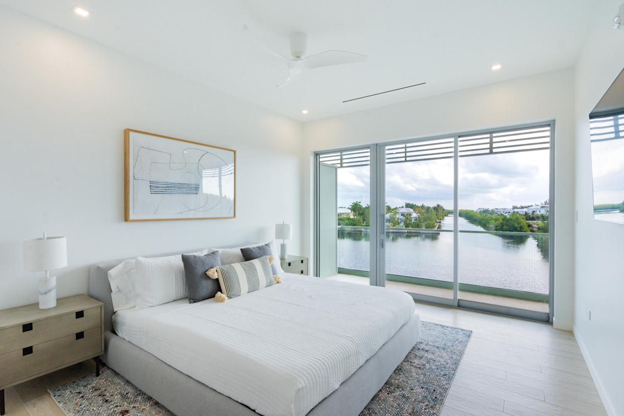 One Canal Point George Town Exterior foto